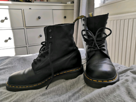second hand dr martens size 6